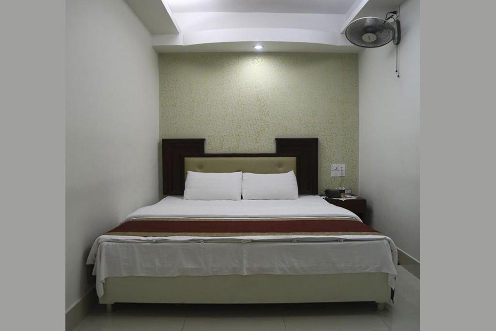 Hotel City Plaza Τζεσόρ Εξωτερικό φωτογραφία